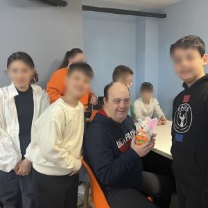 Imageedit 12 9934663375