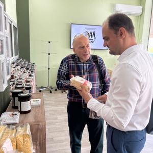 06ddc78e 4d6c 427c B1b9 B1dff383ce8e