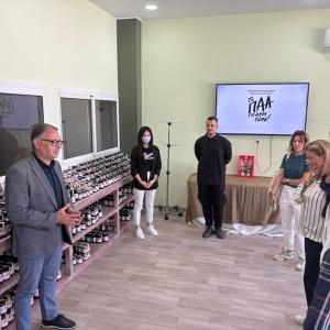 5fdfd1f2 D6c7 46da 818d F25065aa8495