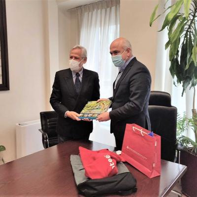  9 20220427 1090884860